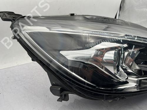 Right headlight PEUGEOT 308 II (LB_, LP_, LW_, LH_, L3_) 1.5 BlueHDi 130 | BP29839390C29