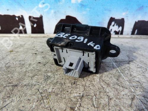 Switch RENAULT MEGANE III Hatchback (BZ0/1_, B3_) 1.5 dCi | BP23669011I30 