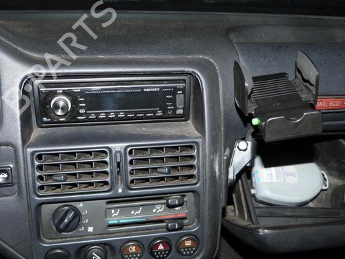Headlight switch PEUGEOT 106 II (1A_, 1C_) 1.1 i | BP23668375I24 