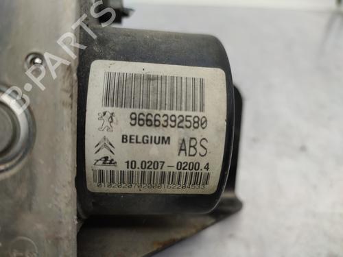 ABS pump CITROËN C3 II (SC_) 1.6 HDi | BP27564576M43 - Image 2