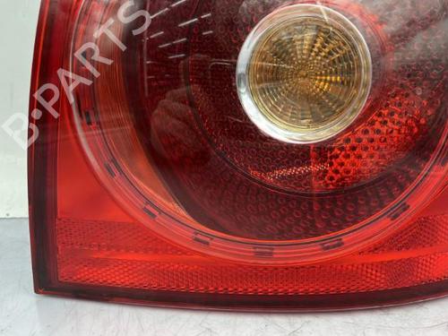 Right taillight VW GOLF V (1K1) 1.9 TDI | BP23753837C35 