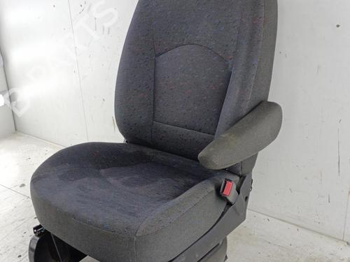 Right front seat HYUNDAI H-1 / STAREX Bus (A1) 2.5 TCi | BP23678084C16 - Image 5