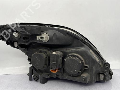 Faro izquierdo RENAULT SCÉNIC I MPV (JA0/1_, FA0_) 1.6 (JA00, JA16, JA15, JA19, JA1V, JA2B, JA2C, JA0B,... | BP30698503C28 