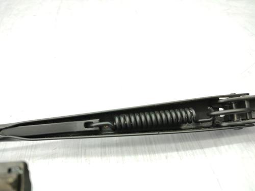 Used Front windshield wiper arm DACIA SANDERO III 1.0 SCe 65 (67 hp) 23729535