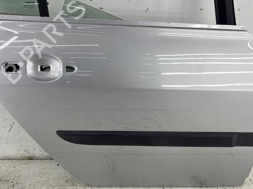 right-rear-door-renault-megane-ii-saloon-lm01_-2003-28479213 main image