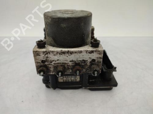 Used ABS pump NISSAN MICRA III (K12) 1.0 16V (65 hp) 23712075