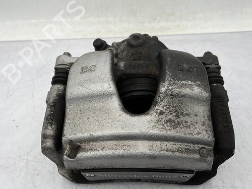 Used Right front brake caliper Right front brake caliper MERCEDES-BENZ A-CLASS (W177) A 180 d (177.003) (116 hp) 25381114 25381114