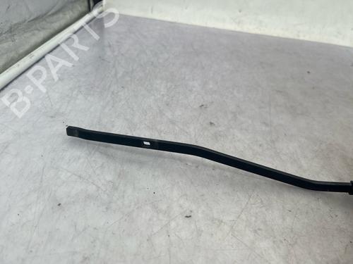 Used Front windshield wiper arm Front windshield wiper arm 37676496 37676496