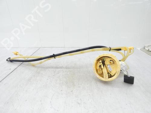 Used Fuel pump BMW 3 Coupe (E92) 320 d (163 hp) 23679341