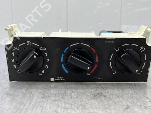 Used Climate control Climate control 23706241 23706241