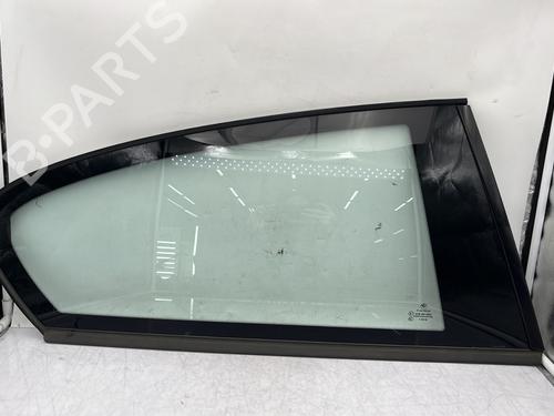 Panel rude bagtil højre BMW 1 (E81) 118 d (143 hp) 33169045