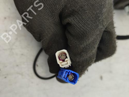 antennabase-peugeot-2008-i-cu_-2013-23684618 main image