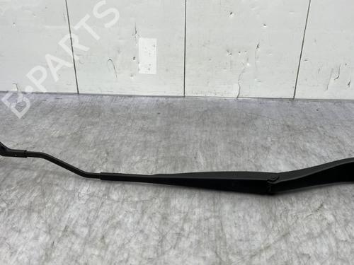 Used Front windshield wiper arm RENAULT CLIO V (B7_) 1.0 TCe 100 (B7MT) (101 hp) 23752966