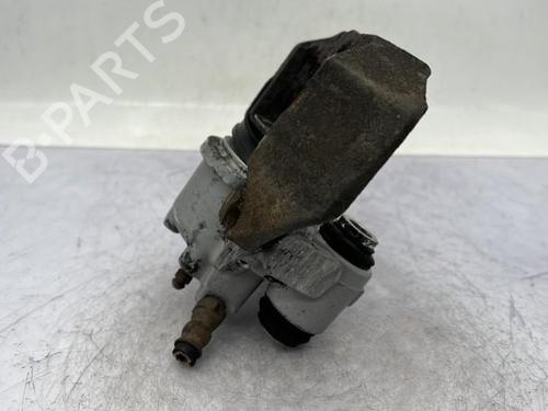 Used Right front brake caliper Right front brake caliper 23719915 23719915