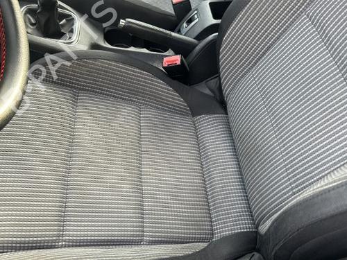 Seats set VW EOS (1F7, 1F8) 2.0 TDI 16V | BP37475267C78 - Image 2