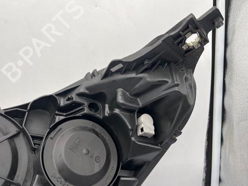 Right headlight CITROËN C5 III (RD_) 2.0 HDi 140 (RDRHF8, RDRHFA, RDRHA8, RDRHAJ) | BP35890376C29 - Image 11