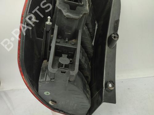 right-taillight-renault-scenic-ii-jm01_-2003-2004-2005-2006-2007-2008-2009-2010-28538272 main image