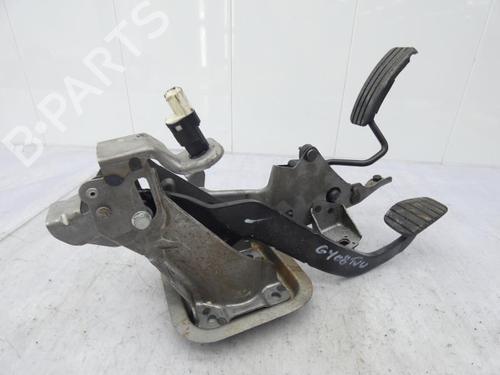 Pedal RENAULT CLIO III (BR0/1, CR0/1) 1.2 16V (BR02, BR0J, BR11, CR02, CR0J, CR11) | BP23700305I4 