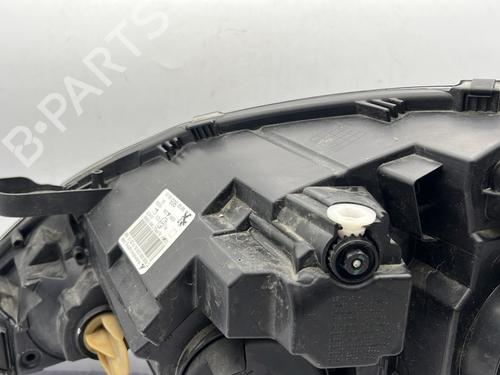 Right headlight PEUGEOT 308 II (LB_, LP_, LW_, LH_, L3_) 1.5 BlueHDi 130 | BP29839390C29