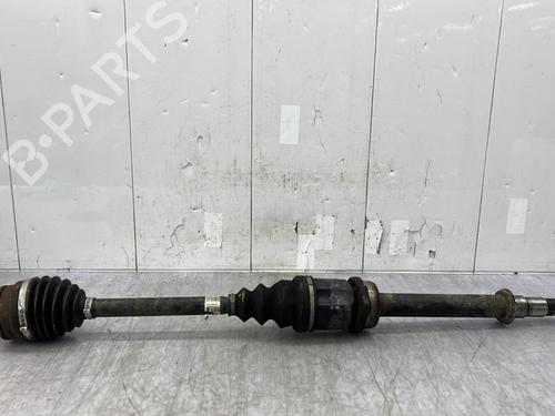 Used Right front driveshaft TOYOTA AURIS (_E15_) 2.0 D-4D (ADE150_, ADE150R) (126 hp) 32211021