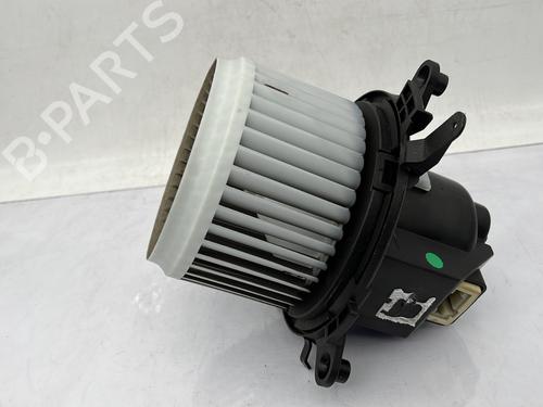 Used Heater blower motor Heater blower motor PEUGEOT 3008 II SUV (MC_, MR_, MJ_, M4_) 1.5 BlueHDi 130 (131 hp) 25770801 25770801