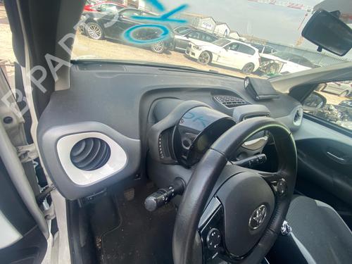 Cruscotto Cruscotto TOYOTA AYGO (_B4_) 1.0 VVTi (KGB40) (72 hp) 37451111 37451111