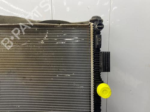 Used Water radiator Water radiator 37193740 37193740