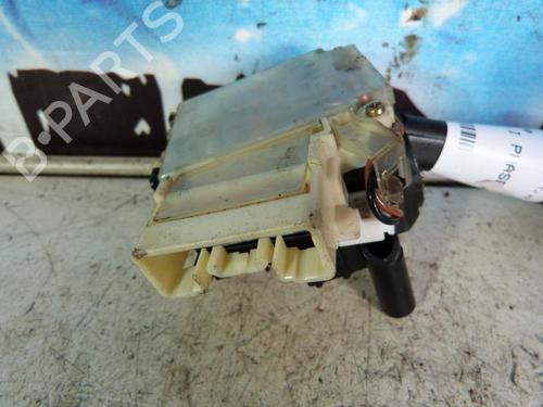 Spak kontakt TOYOTA YARIS (_P1_) 1.5 (NCP13_, NCP13R) (106 hp) 23688268