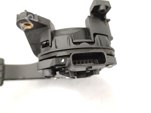 Ander RENAULT CLIO IV (BH_) 1.5 dCi 90 (90 hp) 23749662