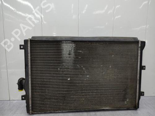 Used Water radiator Water radiator VW TOURAN (1T1, 1T2) 2.0 TDI (136 hp) 23709072 23709072