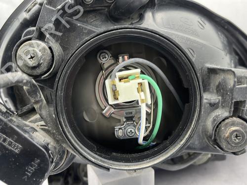 Left headlight HYUNDAI TUCSON (JM) 2.0 CRDi All-wheel Drive | BP29994772C28