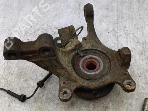 Used Right front steering knuckle RENAULT LAGUNA I Grandtour (K56_) 2.2 dT (K569) (113 hp) 23709576