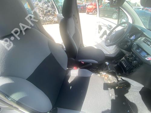 Right tailgate light CITROËN C3 II (SC_) 1.1 i | BP36956768C80 - Image 91