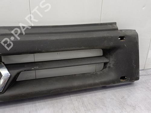 Used Grille Grille RENAULT MASTER I Van (T__) 28-35 2,5 D (75 hp) 23675277 23675277