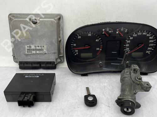 Elektronische module VW GOLF IV (1J1) 1.9 TDI (115 hp) 30902420