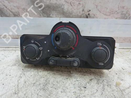 AC Styreenhet / Manøvreringsenhet RENAULT CLIO III (BR0/1, CR0/1) 1.5 dCi (C/BR0G, C/BR1G) (68 hp) 23687237