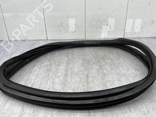 Used Rubber door seal VW GOLF VI (5K1) 2.0 TDI (170 hp) 23878628