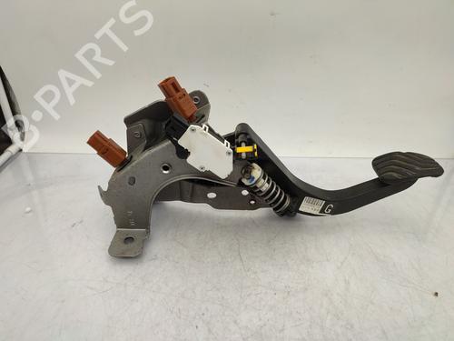 koblingspedal NISSAN QASHQAI II (J11, J11_) 1.2 DIG-T (115 hp) 24537844