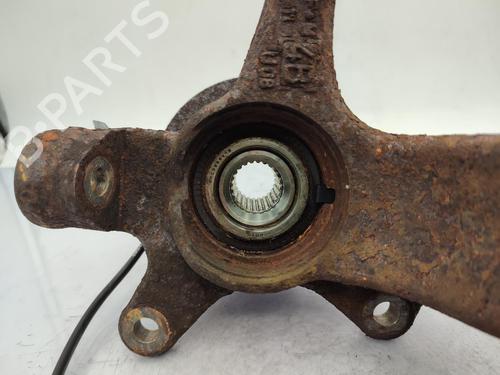 Left front steering knuckle PEUGEOT 107 (PM_, PN_) 1.0 | BP23720566M25 