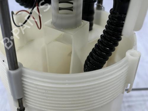 Used Fuel pump Fuel pump RENAULT GRAND SCÉNIC II (JM0/1_) 1.5 dCi (JM1E) (106 hp) 23705763 23705763