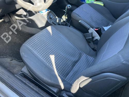 Dashboard OPEL CORSA C (X01) 1.3 CDTI (F08, F68) | BP38228307C46 - Image 6