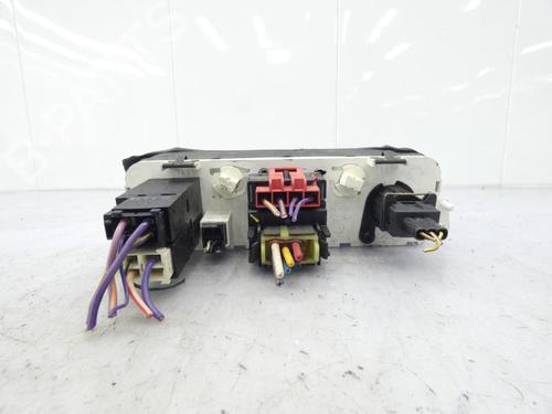 Used Climate control FORD MONDEO I (GBP) 1.8 i 16V (115 hp) 23697092