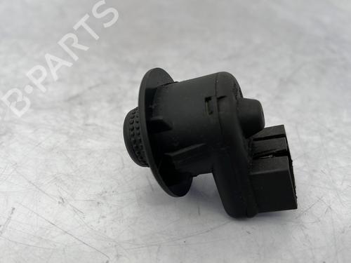 Used Mirror switch Mirror switch RENAULT CLIO II (BB_, CB_) 1.2 16V (BB05, BB0W, BB11, BB27, BB2T, BB2U, BB2V, CB05,... (75 hp) 33313631 33313631