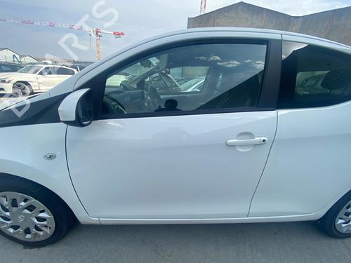 Used Left front door Left front door 37451095 37451095