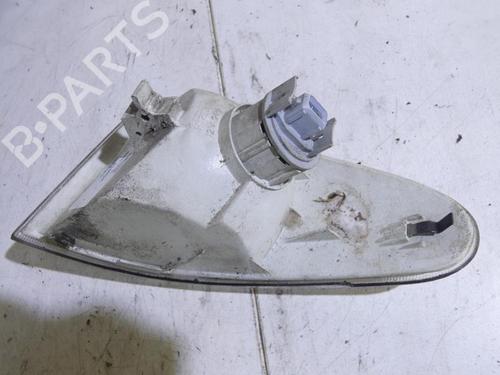 Used Right front indicator Right front indicator FORD MONDEO I (GBP) 1.8 i 16V (115 hp) 23698774 23698774