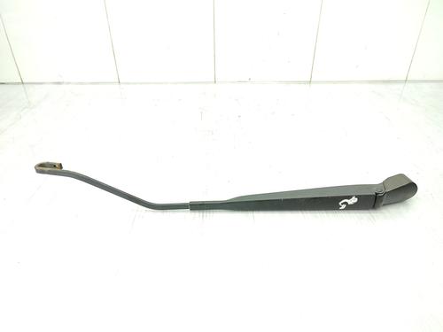 Used Front windshield wiper arm CITROËN C2 (JM_) 1.4 HDi (68 hp) 23738469