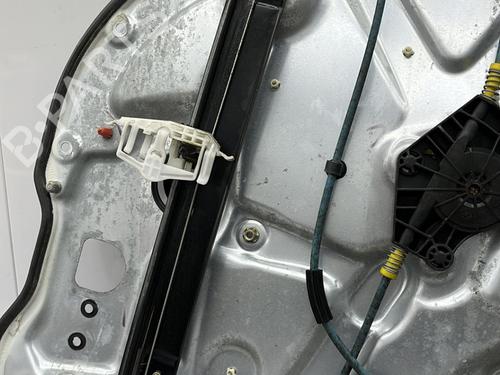Used Front left window mechanism Front left window mechanism FIAT STILO (192_) 1.9 JTD (192_XE1A) (115 hp) 23706513 23706513