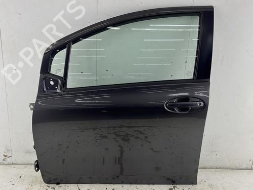 Used Left front door TOYOTA YARIS (_P9_) 1.4 D-4D (NLP90_, NLP90R) (90 hp) 31761006
