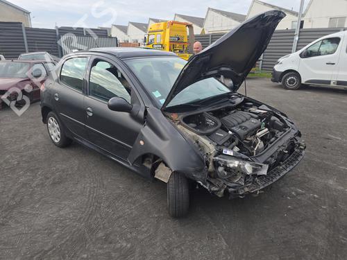 Used Parts PEUGEOT 206 Hatchback (2A/C) 1.4 16V (88 hp) 3601431