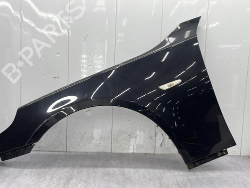 Guarda-lamas esquerdo BMW 5 (E60) 525 d (177 hp) 31137687